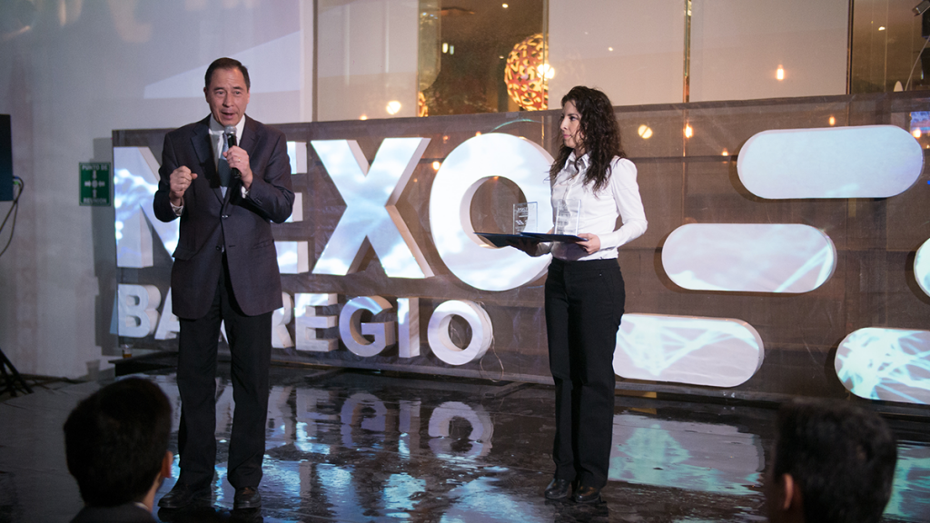 Ceremonia de clausura de Nexo Banregio con el World Trade Center Monterrey de la Universidad Autónoma de Nuevo León