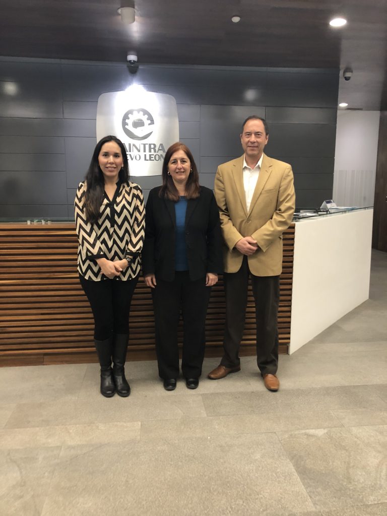 El día 14 de marzo, en las oficinas del Premio NL a la Competitividad, se reunieron la Lic. Ruth Cárdenas Guillén y el Dr. Eugenio José Reyes Guzmán del WTC Monterrey - UANL con la Dra Laura Avila Hernández, Directora del Premio, para explorar posibles áreas de colaboración.