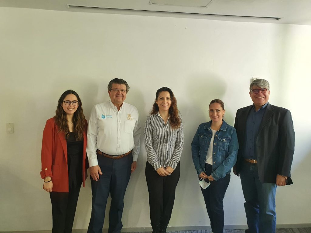 CDE de la UANL comparte al UDEM el modelo SBDC