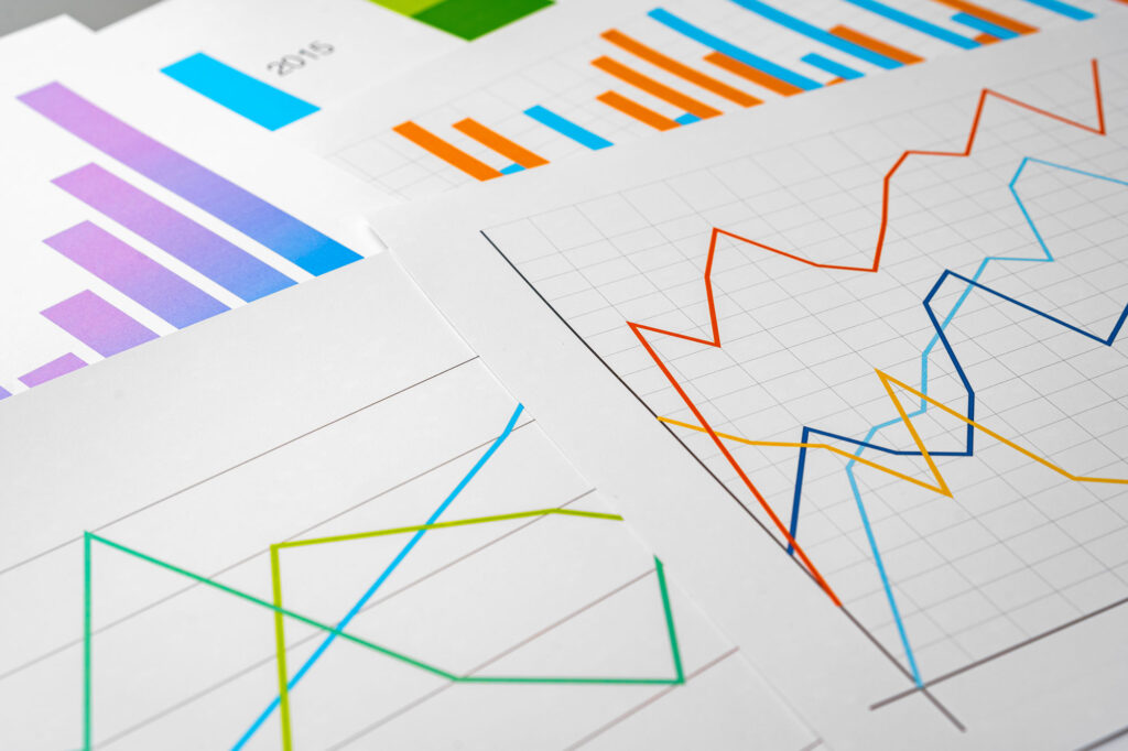 Negocios rentables en México, hay varias hojas colocadas que muestran los resultados Se muestran resultados en varias gráficas sobre los negocios rentables en México