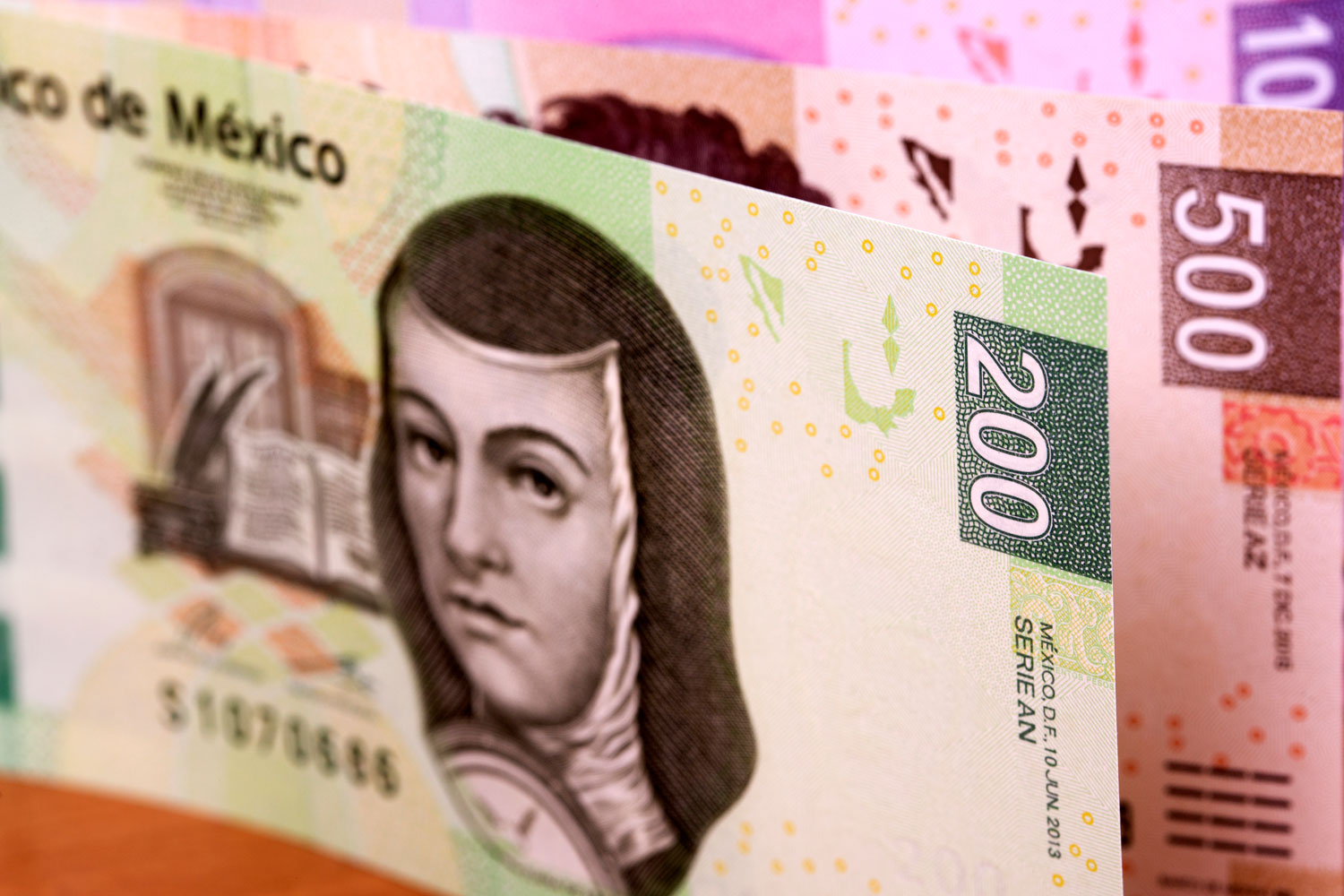 Representan la importancia de las Pymes en México, hay varios billetes Billetes que representan la importancia de las Pymes en México